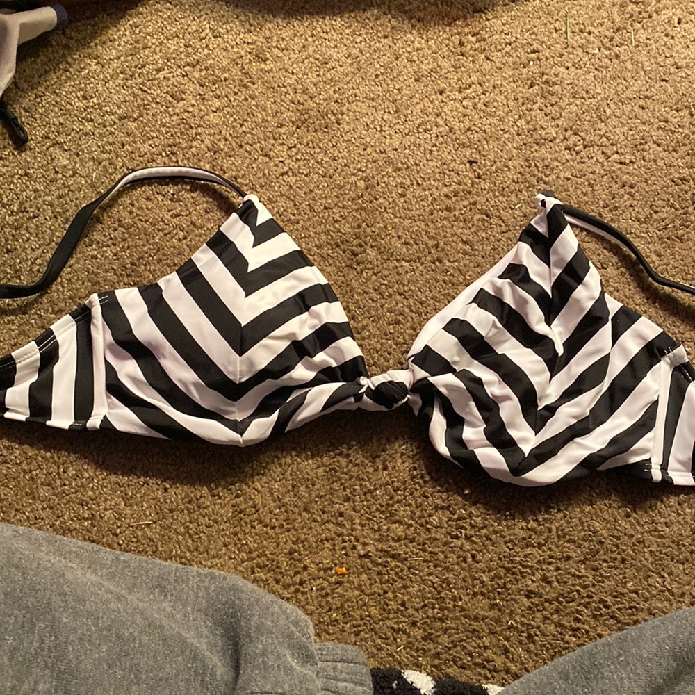 Bathing suit